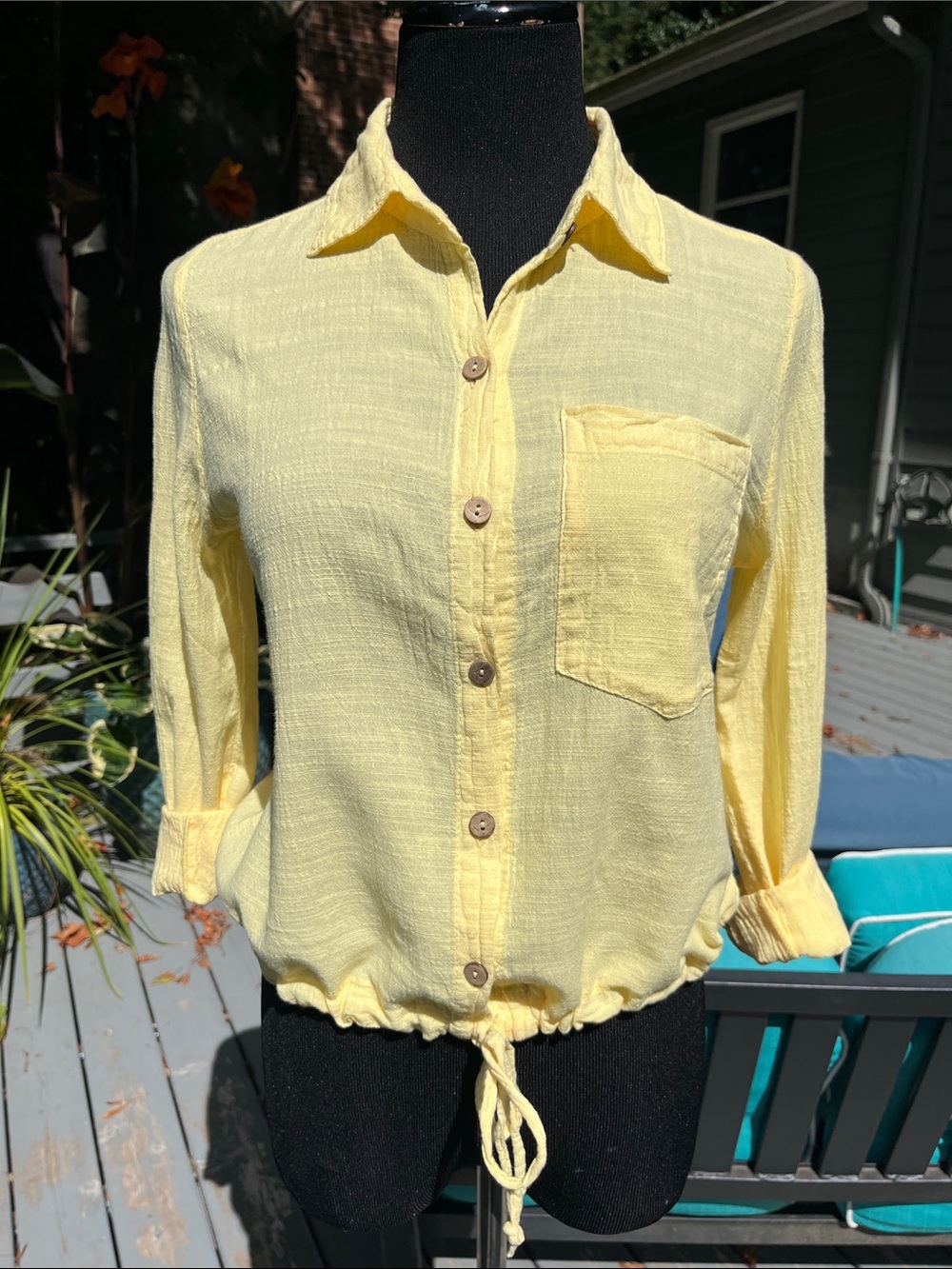 Women's Light Yellow Button-Front Drawstring Shirt
